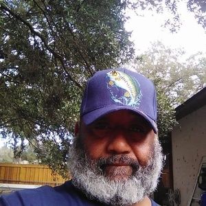 Meet your Posher, Lorenzo